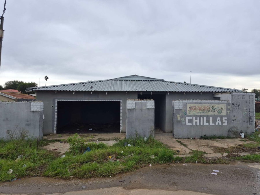 Commercial Property for Sale in Greenfields Eastern Cape